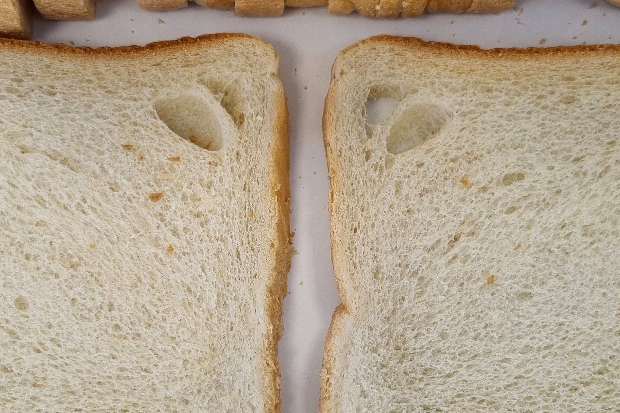 Toast­brot im Test - Voll­korn punktet − Bio enttäuscht