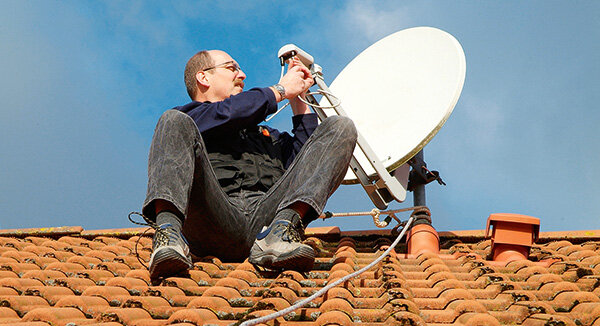 Satelliten­fernsehen - Ein Kabel für mehrere Empfänger