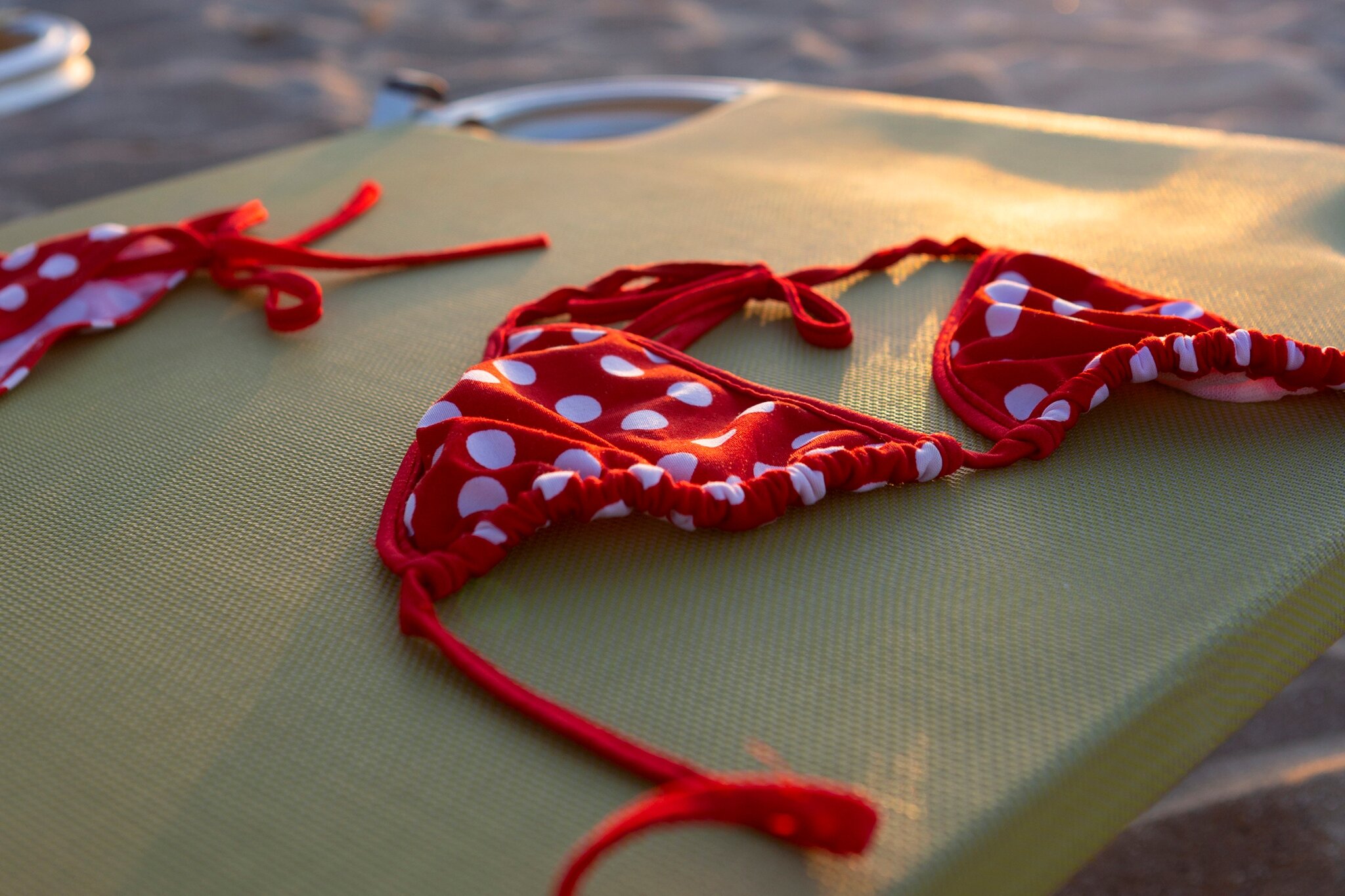 Badekleidung richtig pflegen - So bleibt der Bikini länger schön