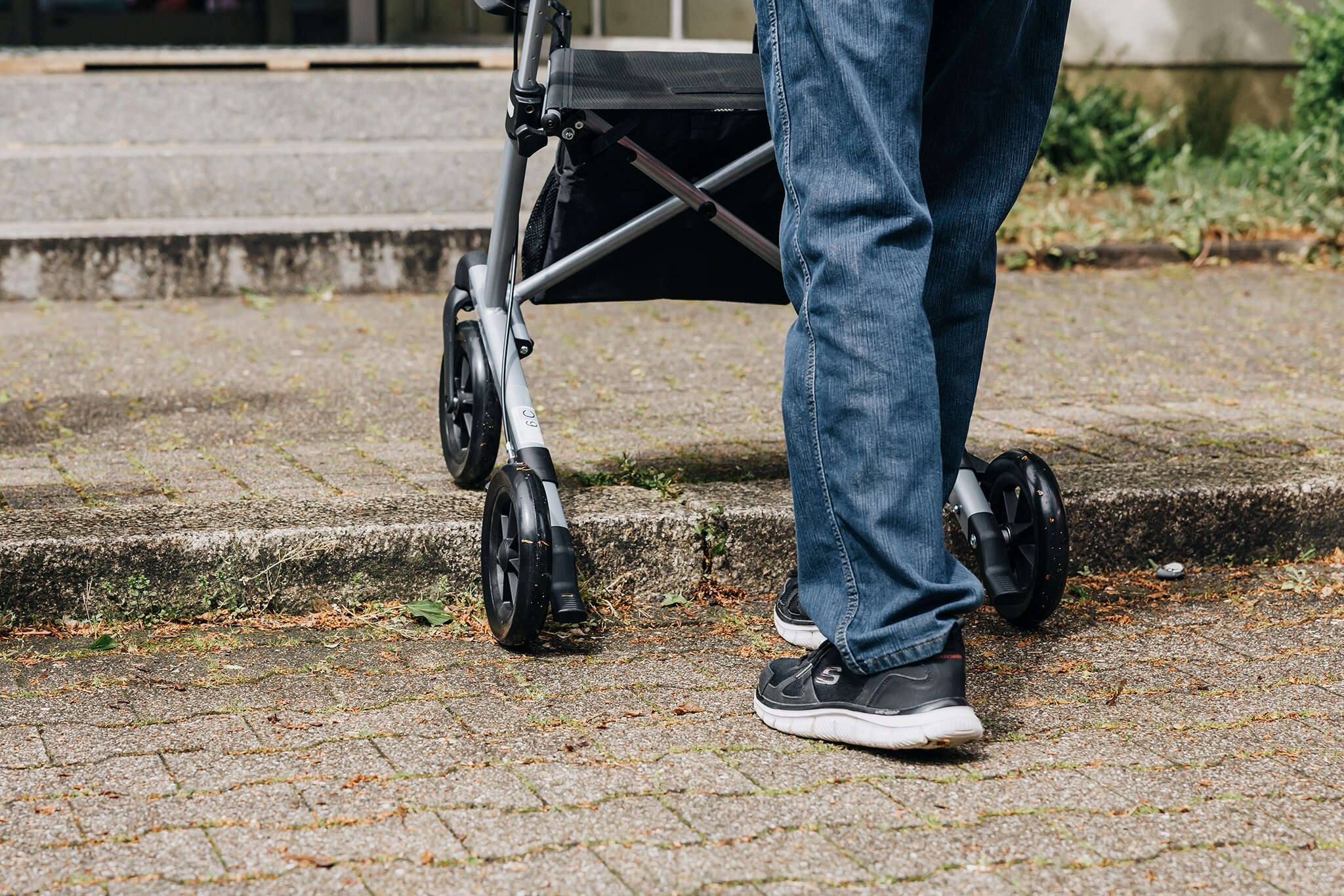 Rollatoren im Test - Gute Begleiter für alle Wege