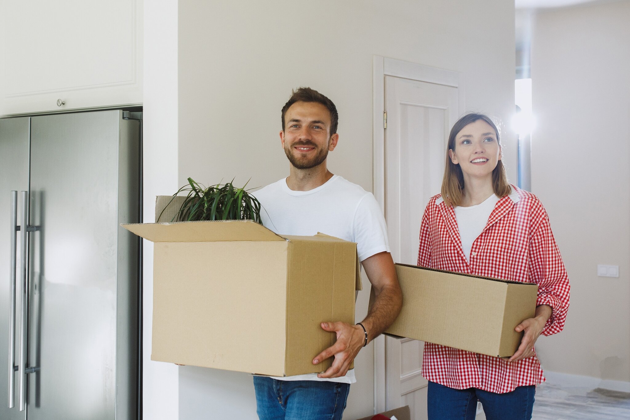 Immobilien-Voll­finanzierung im Vergleich - Haus kaufen ohne Eigen­kapital – wie teuer das wirk­lich wird