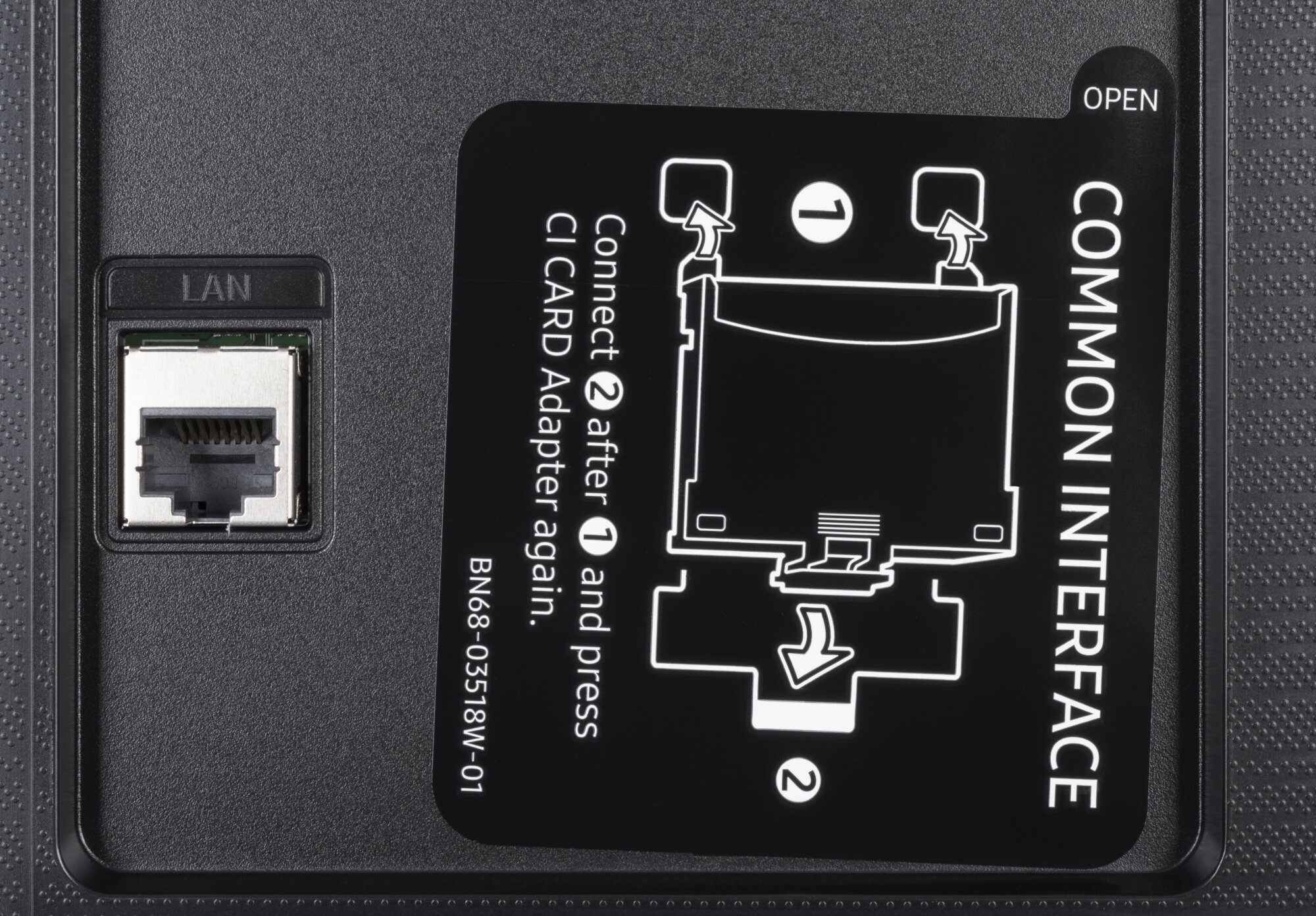 Samsung GU50CU7179U weitere Anschlüsse