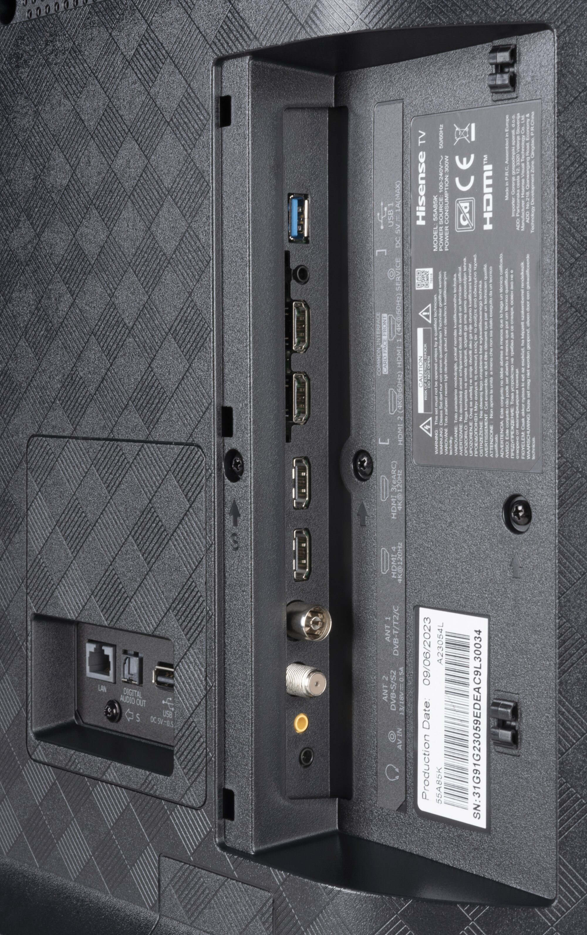Hisense 55A85K Anschlüsse