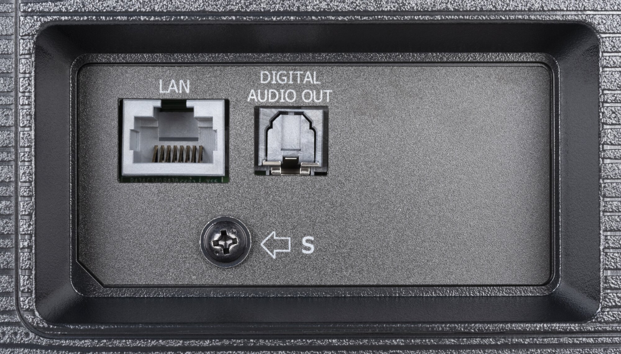 Hisense 55U6KQ weitere Anschlüsse
