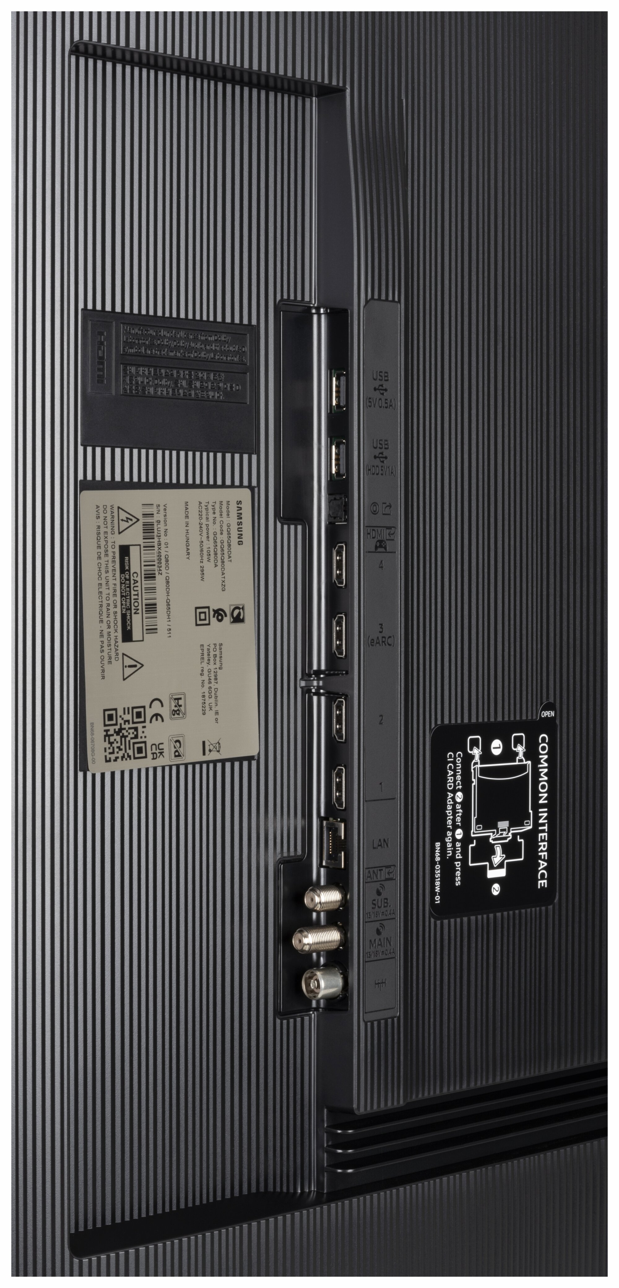 Samsung GQ65Q80DAT Anschlüsse