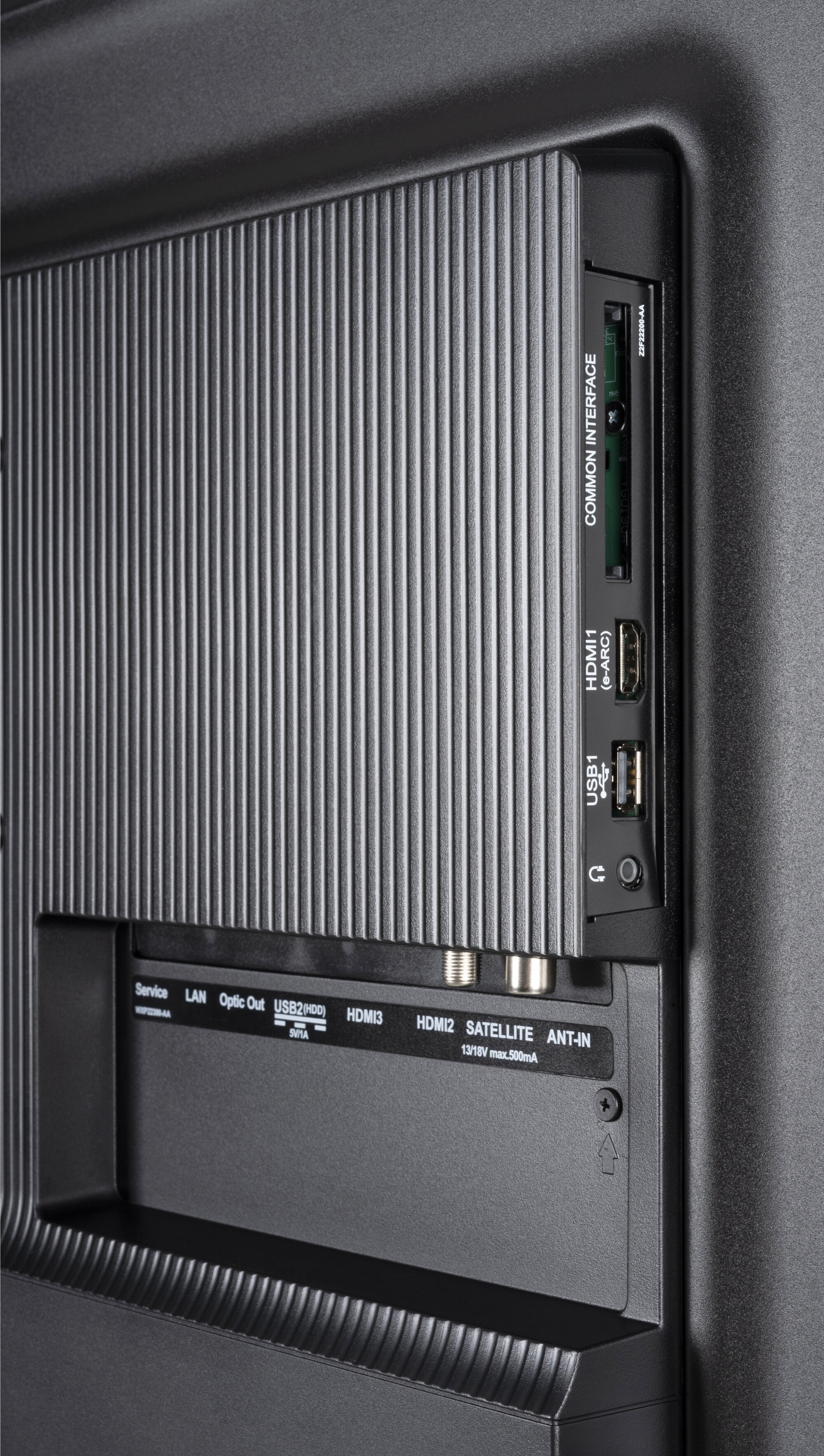 Grundig 43 GUB 7440 Q Anschlüsse