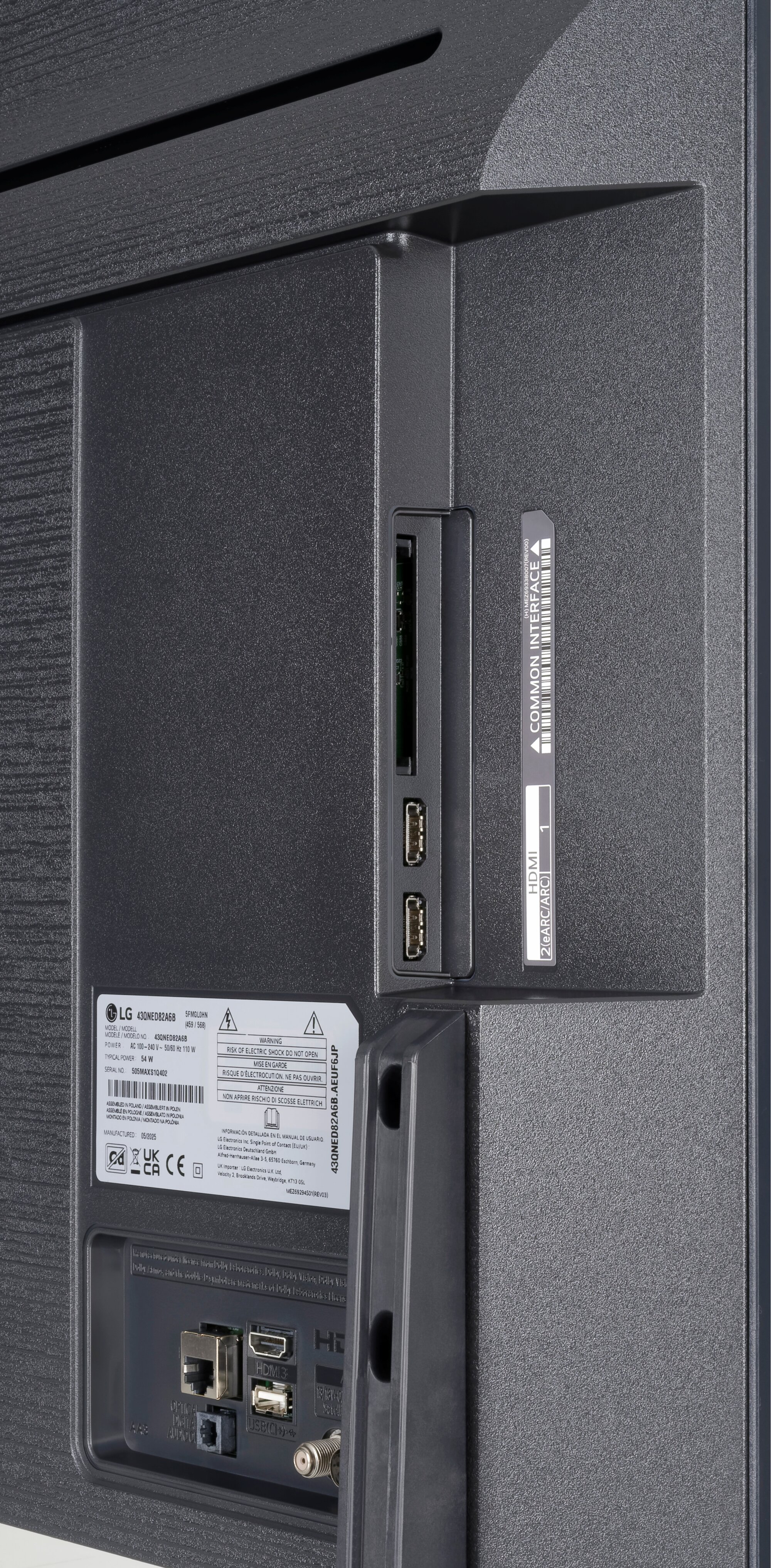 LG 43QNED82A6B Anschlüsse