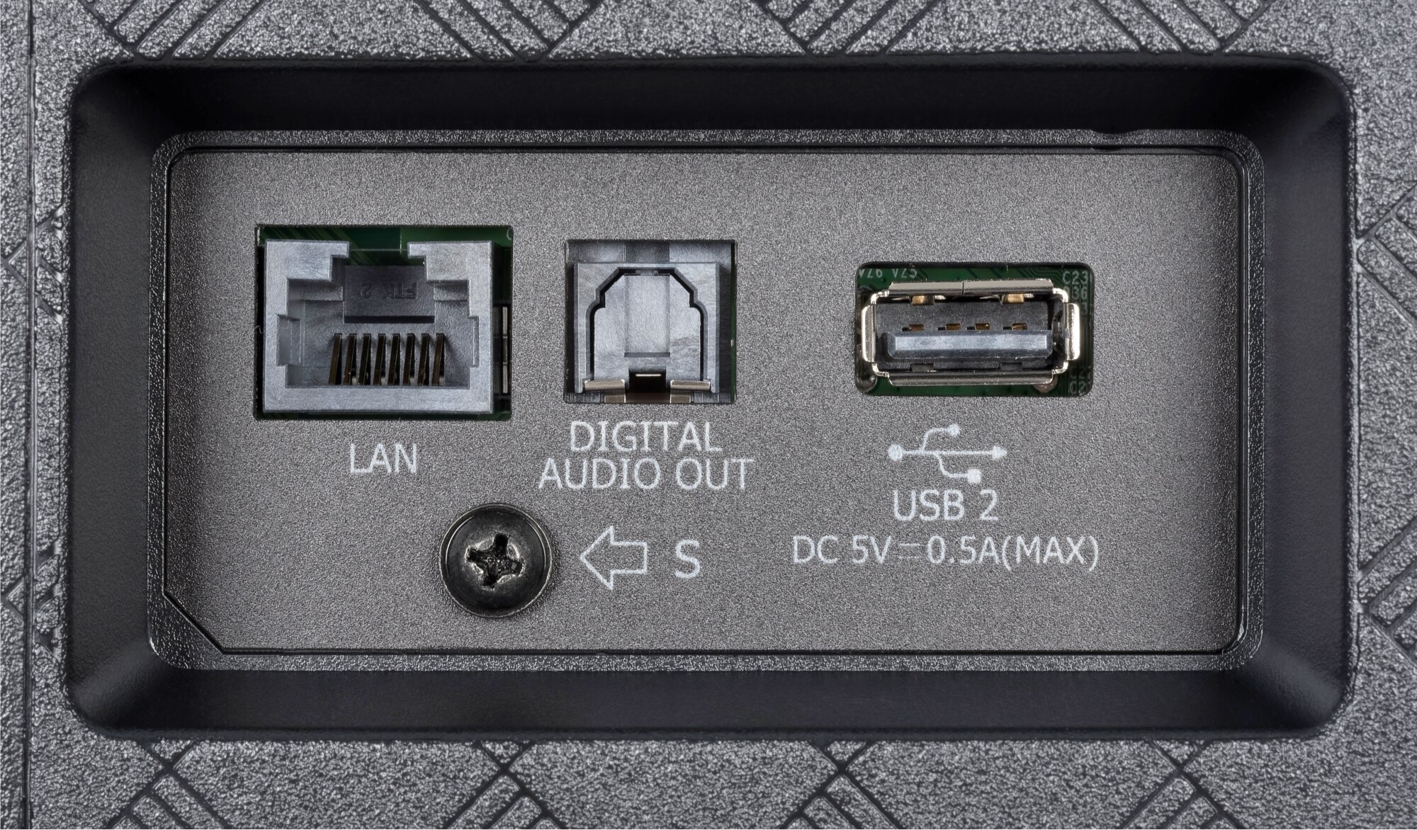 Hisense 65A85N weitere Anschlüsse