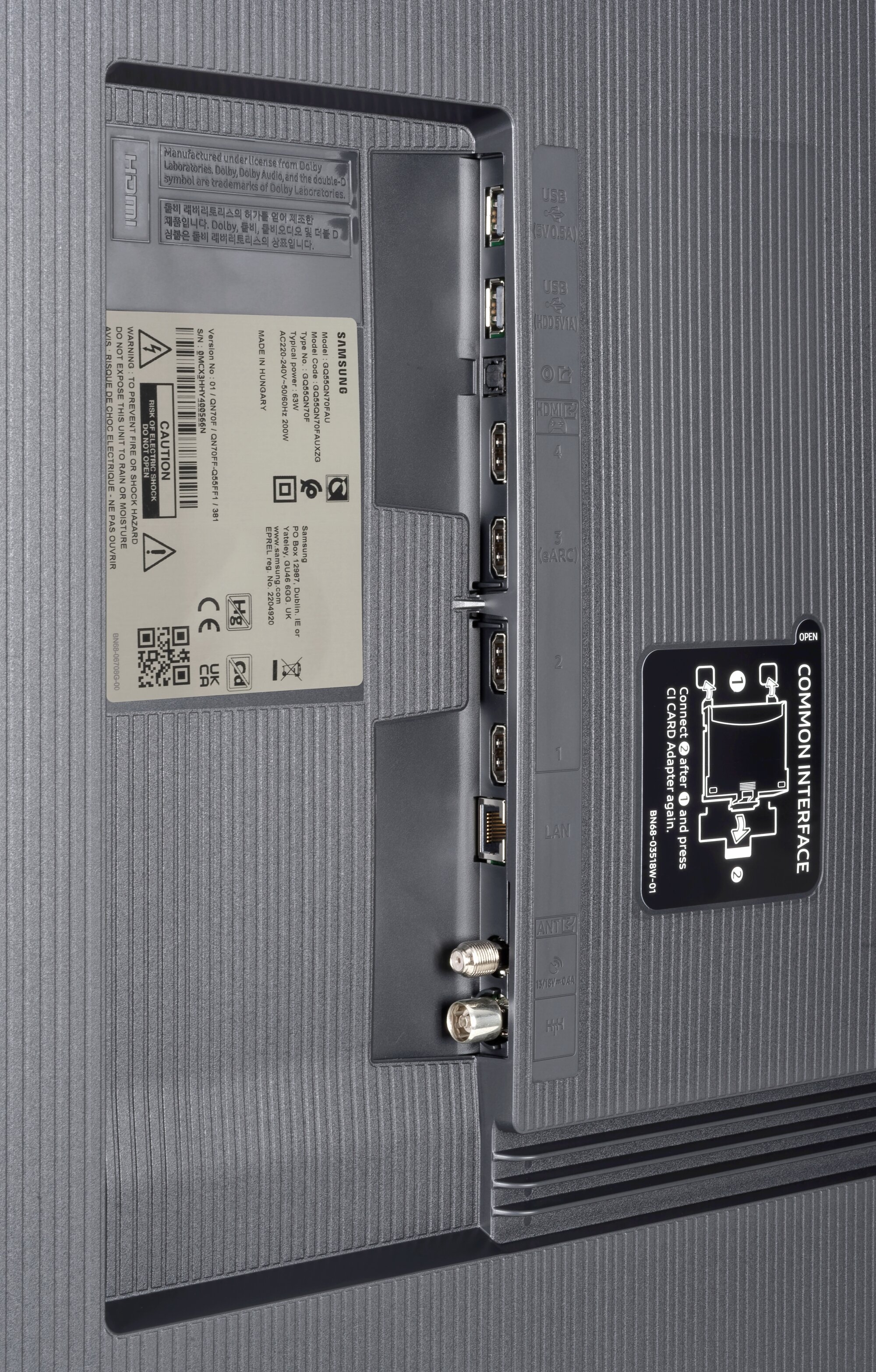 Samsung GQ55QN70FAU Anschlüsse