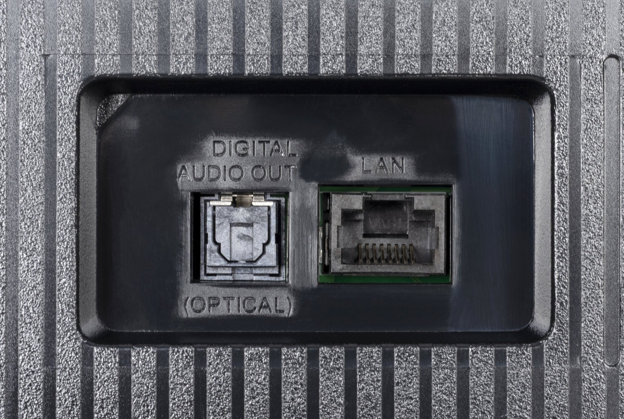 TCL 50T6C weitere Anschlüsse