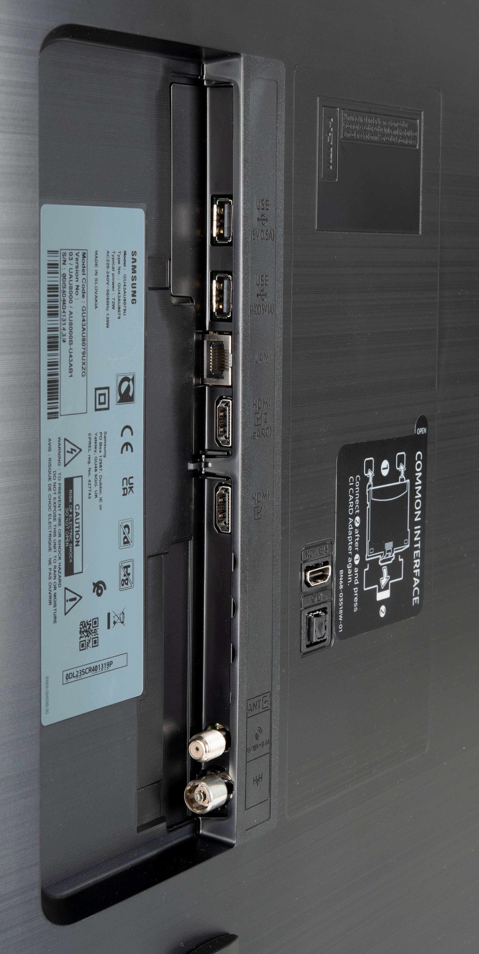 Samsung GU43AU8079U Anschlüsse