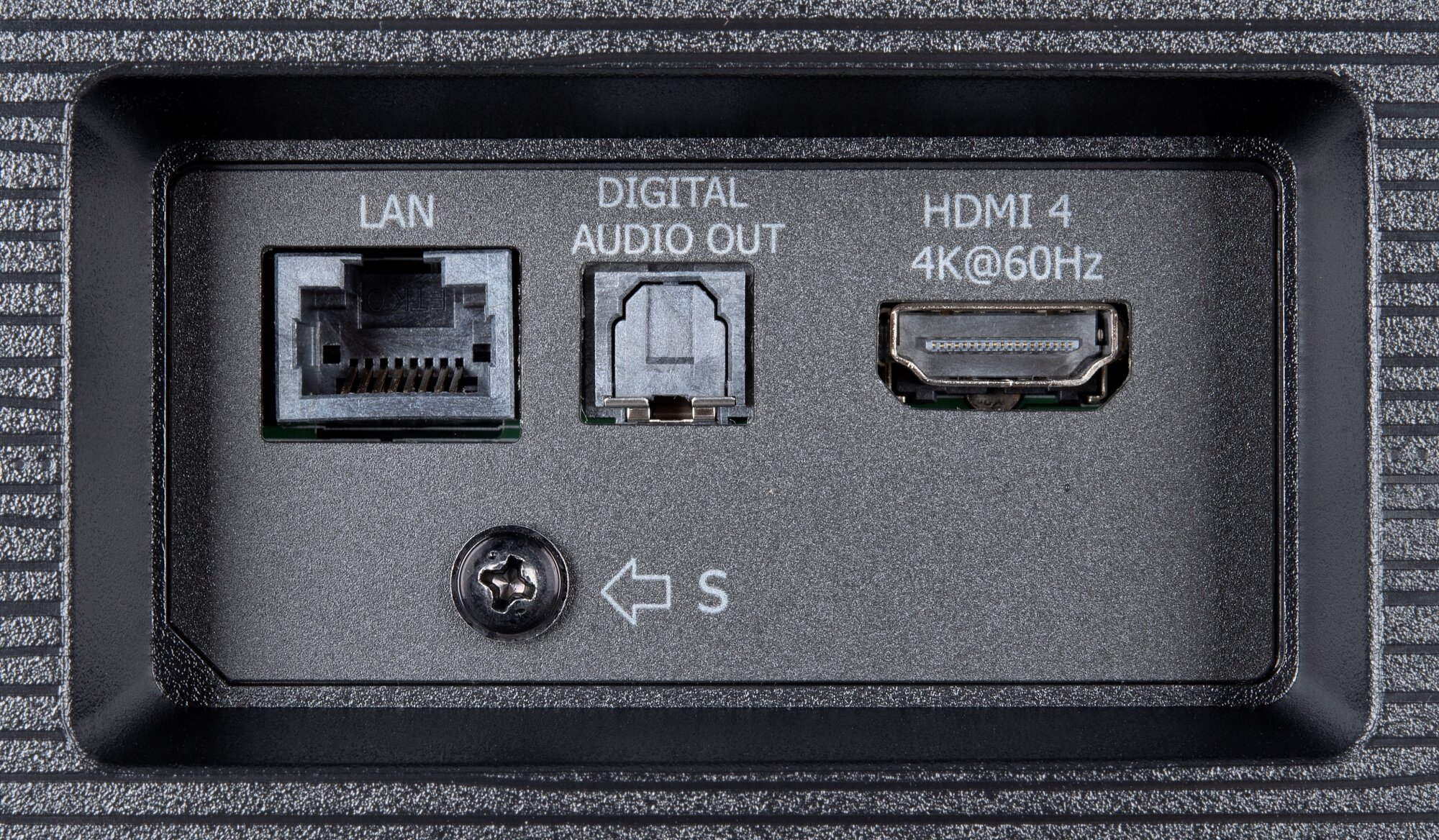 Hisense 55U8GQ weitere Anschlüsse