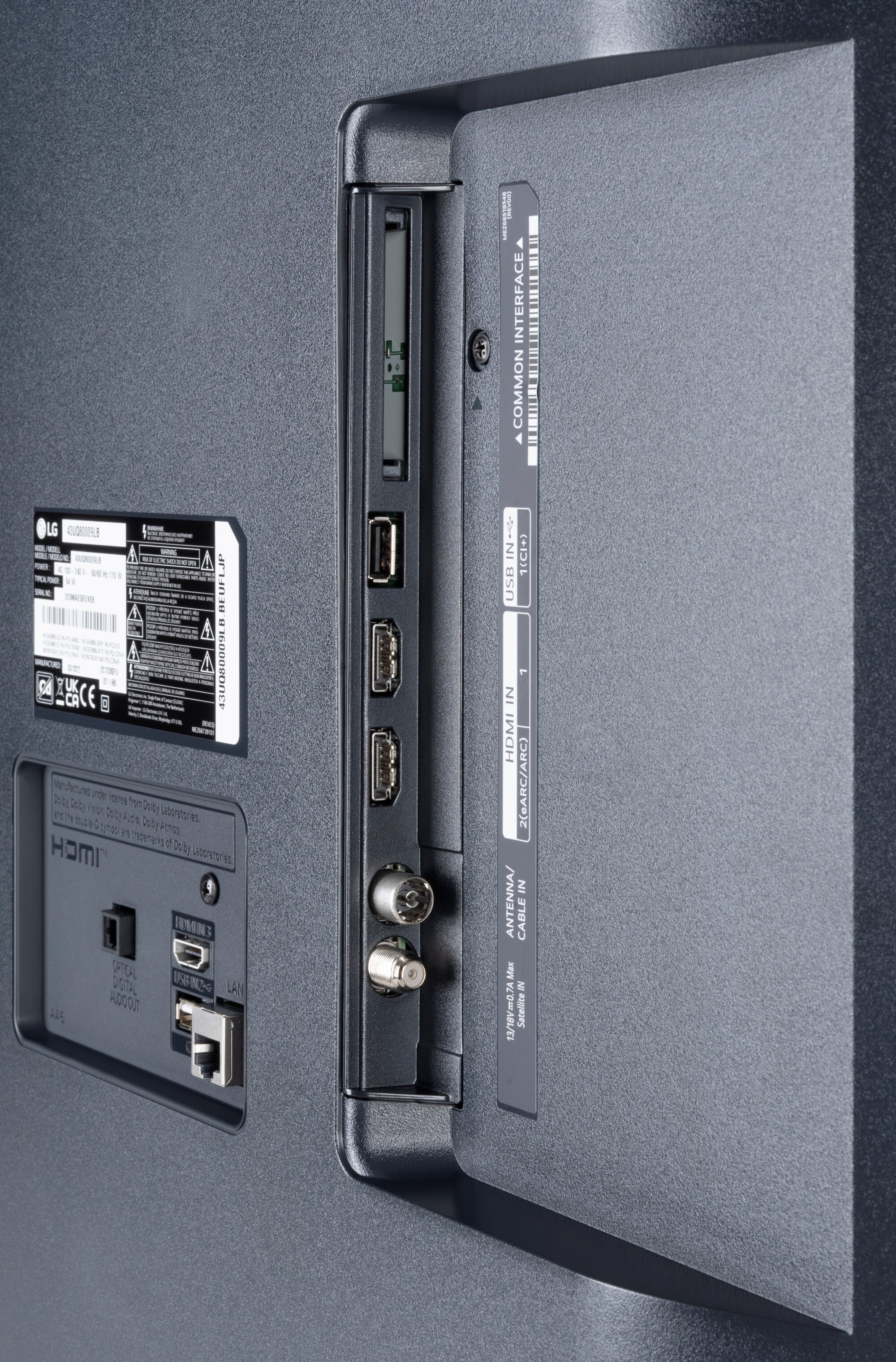 LG 43UQ80009LB Anschlüsse