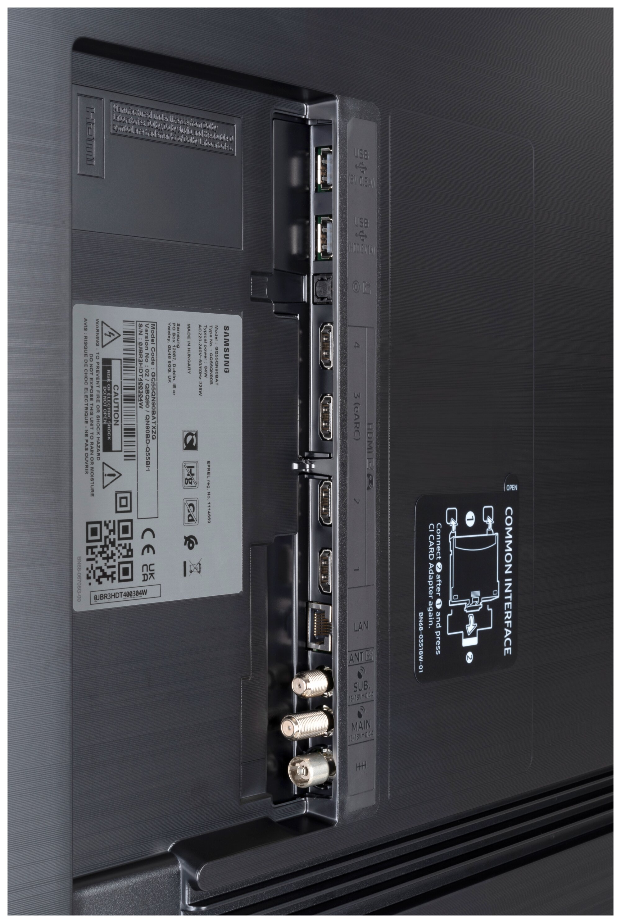 Samsung GQ55QN90BAT Anschlüsse
