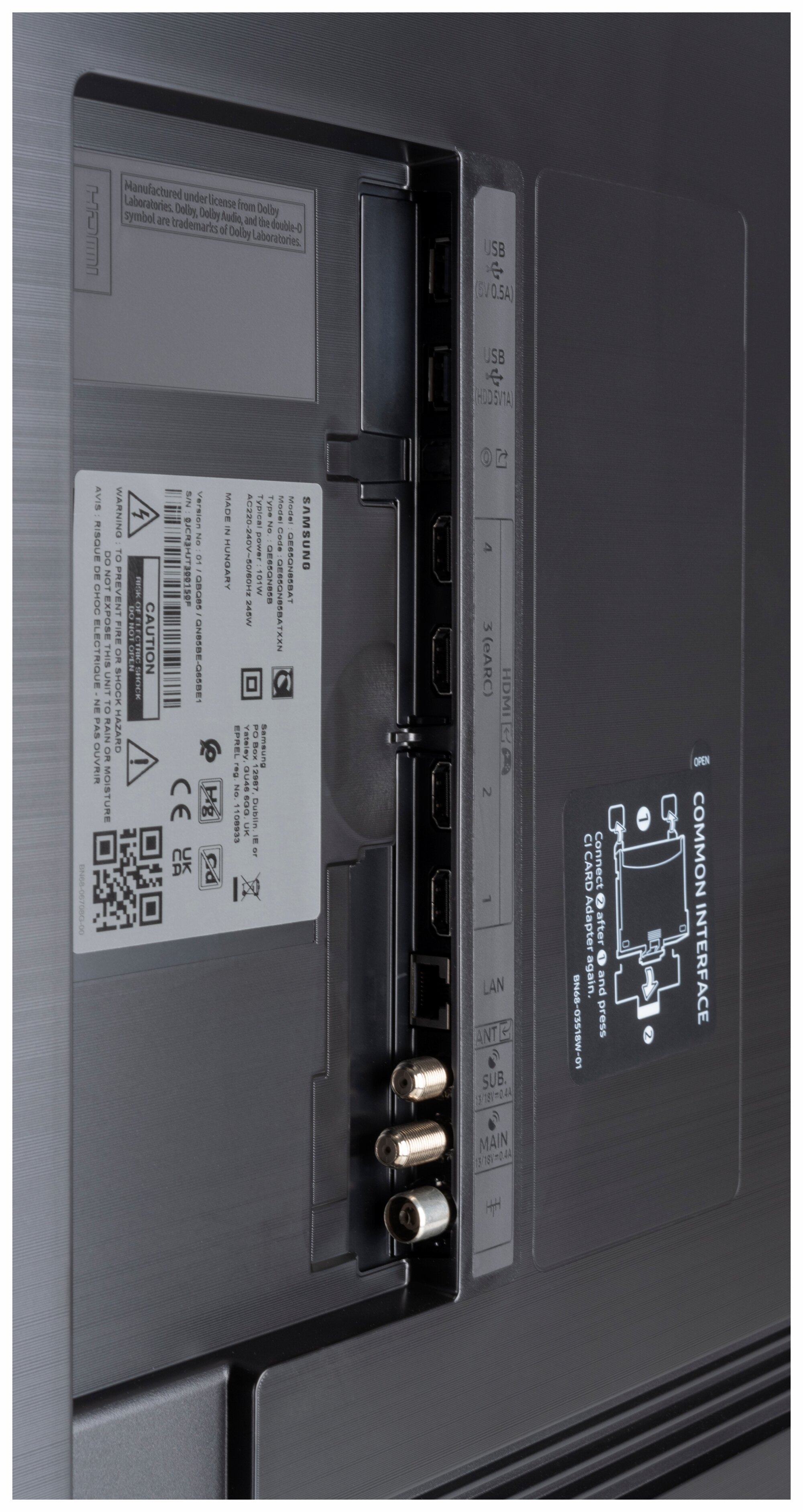 Samsung GQ65QN85B Anschlüsse