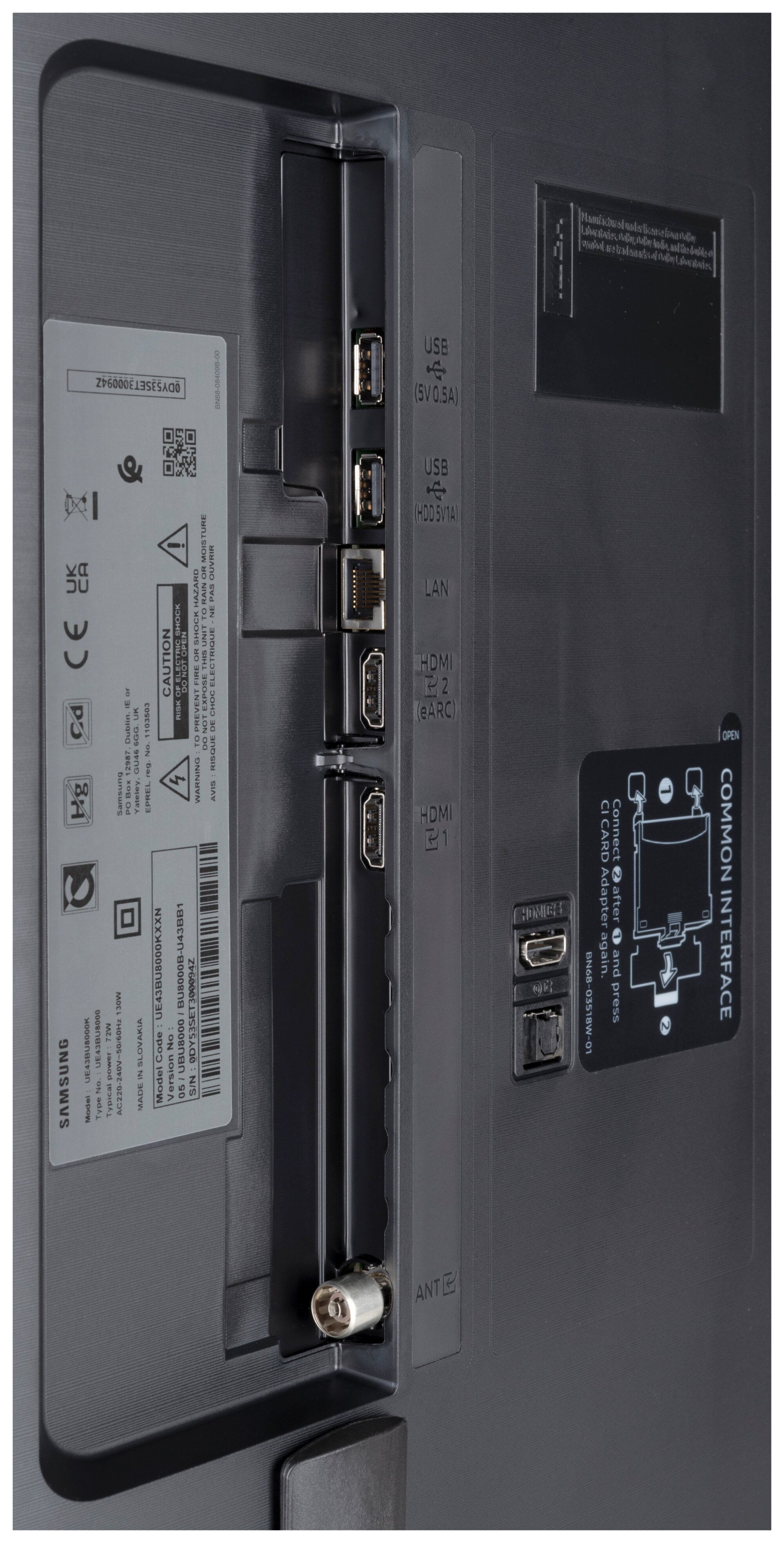 Samsung GU43BU8079U Anschlüsse
